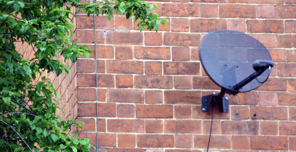 sky tv dish installer Walsall West Midlands